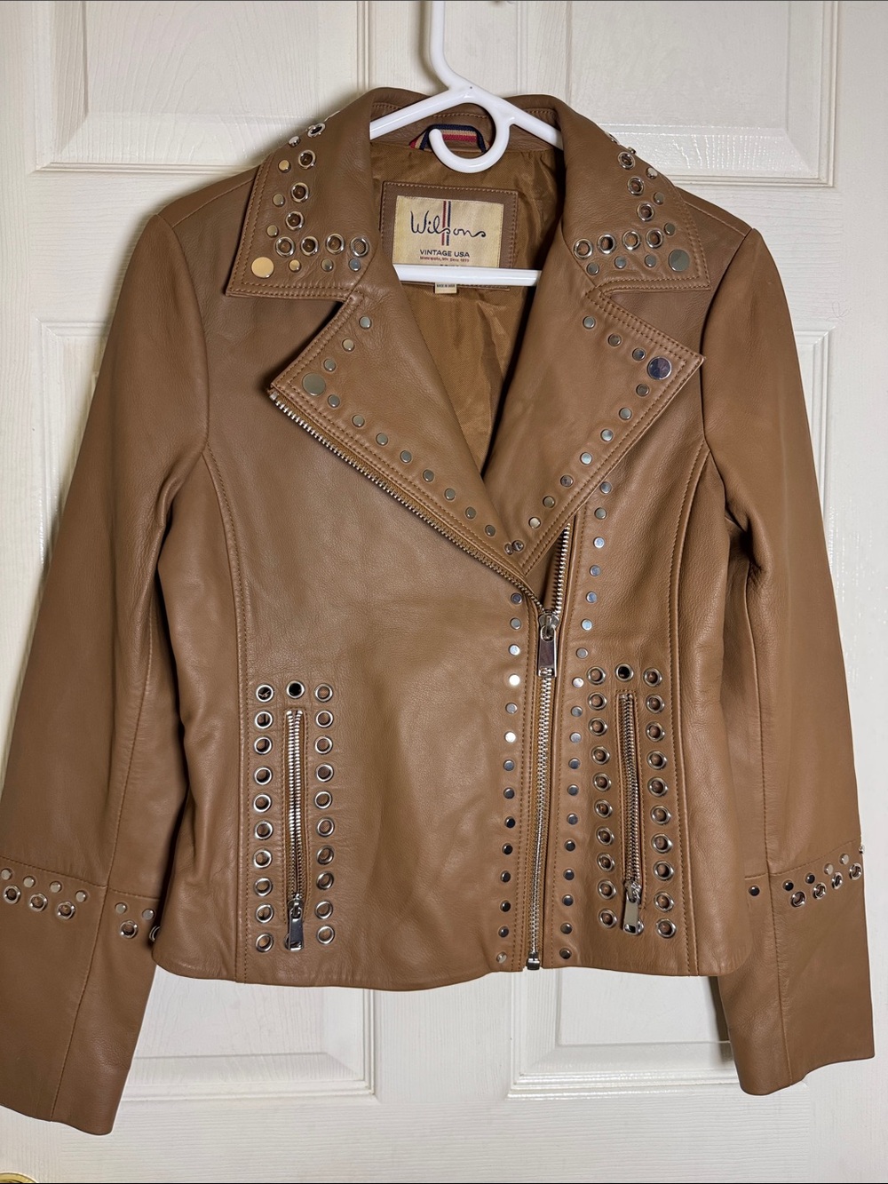 Wilsons Vintage USA Tan Studded Moto Leather Jacket Sz Small